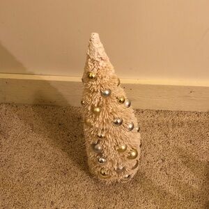 Threshold Festive bottle brush Christmas tree 20 inch height, NWT